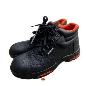 Chaussure de sécurité noire DELTAPLUS P39,40,41,42,43,44,45 – Haute résistance et confort optimal